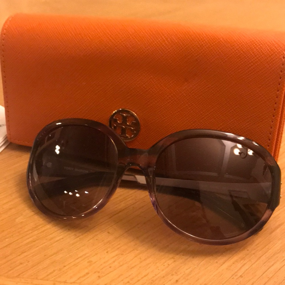 Tory Burch TY 7010 tortoise shell sunglasses